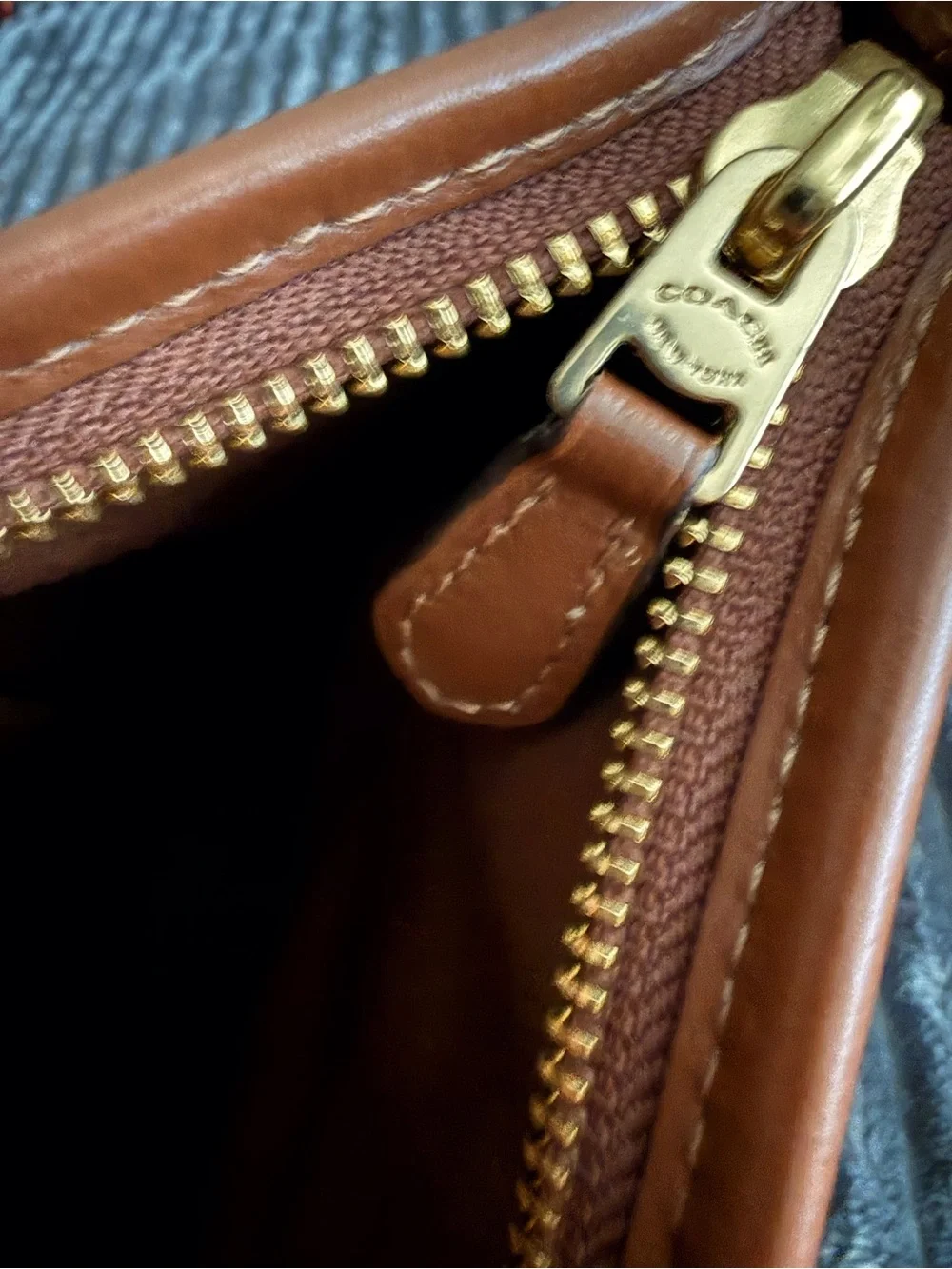 Coach classic signature